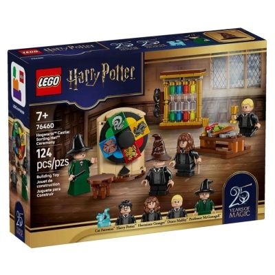 Caixa LEGO Harry Potter com minifiguras e acessórios tema cerimónia do Chapéu Seletor