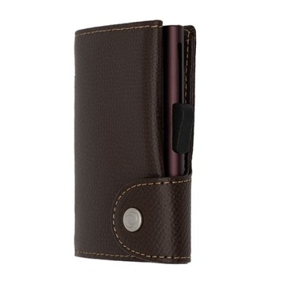 Carteira de couro castanho escuro com fecho de pressão e compartimento cor de vinho