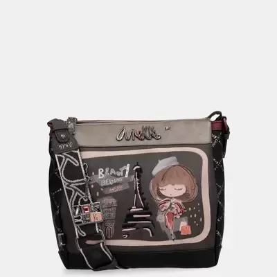 Mala de ombro preta com desenho da Torre Eiffel e rapariga com chapéu