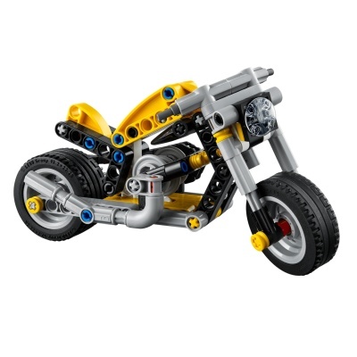 Motocicleta de brinquedo LEGO amarela e cinzenta com rodas pretas