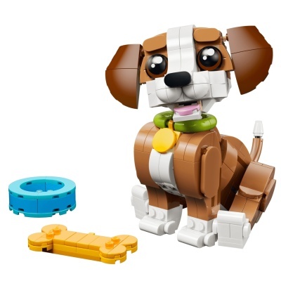 Figura de cachorro feito de peças de montar com brinquedos de ossos e comedouro azul.