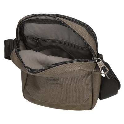 Mala de cintura castanha com fecho aberto a mostrar interior cinzento e bolso com zíper