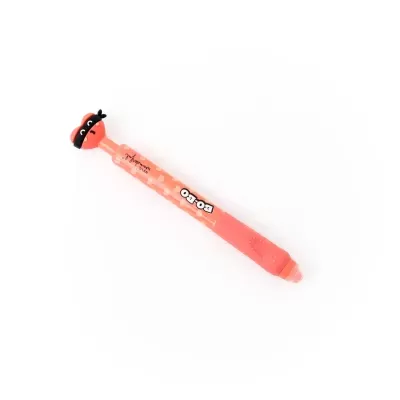 Caneta cor de rosa com padrão de corações e figura de cabeça de urso na tampa.