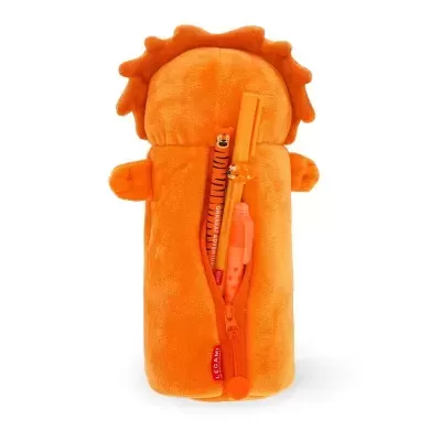 Estojo de peluche laranja com fecho e acessórios em laranja, em formato de leão.