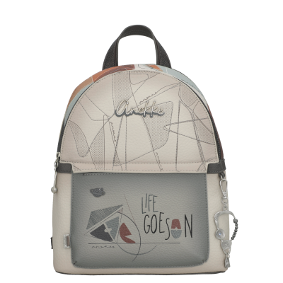 Mochila cinza e bege com padrão abstrato e texto LIFE GOES ON