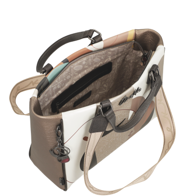 Mala de mão bege e castanha com padrão abstrato e interior forrado com letras