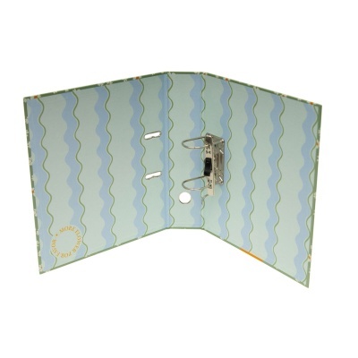 Pasta arquivo azul e verde com padrão ondulado e fecho metálico