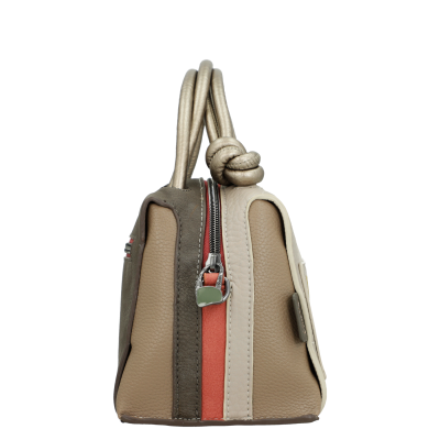 Mala de mão multicolor em couro sintético vista de lado