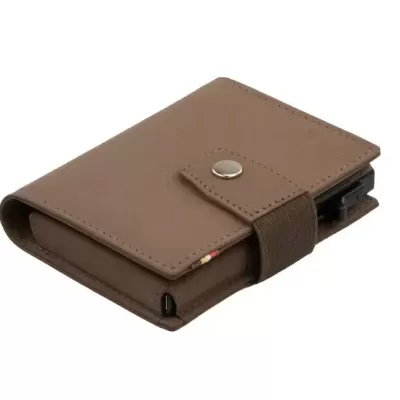Carteira compacta em pele castanha com fecho metálico