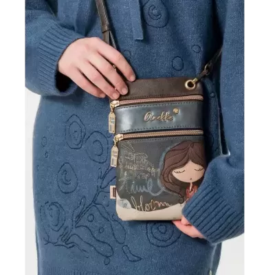 Mala pequena de ombro castanha e azul com desenho de menina e logótipo Anekke