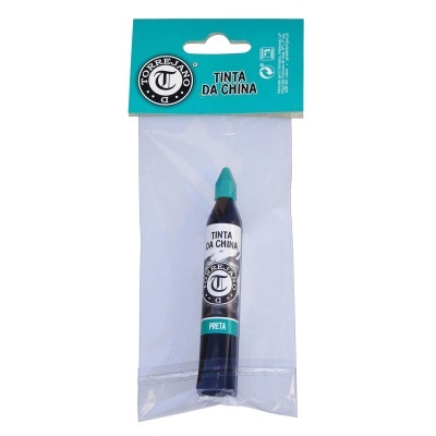 Tubo de tinta da china preta embalado em saco plástico com cartolina azul no topo