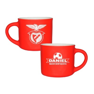 Duas canecas vermelhas com símbolos e texto do SL Benfica