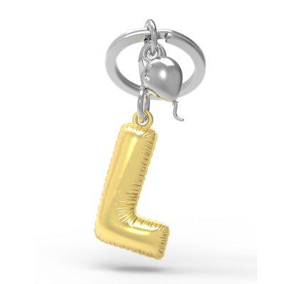 Porta-chaves com pendente dourado em forma de letra L e pendente prateado em forma de chapéu