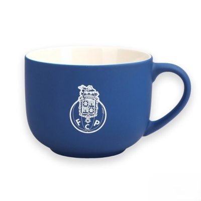 Caneca azul escura com emblema branco do FCP e interior branco