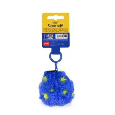 Chaveiro peludo azul com manchas amarelas e verdes e etiqueta 'Super soft!'.