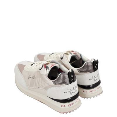 Par de sapatilhas Anekke bege, branco, cinza com frases na sola e costas