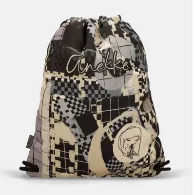 Mochila saco Anekke com padrão geométrico e ilustração de menina