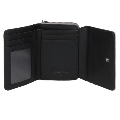 Carteira preta de couro com múltiplos compartimentos aberta