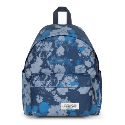 Mochila azul e cinzenta com padrão abstrato e etiqueta EASTPAK