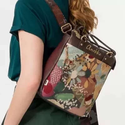 mochila Anekke floral com couro castanho