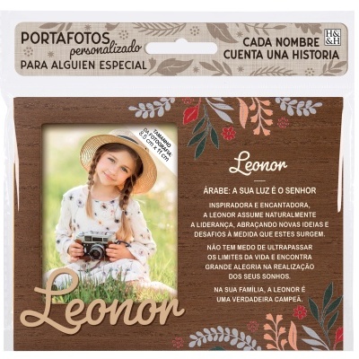 Porta-fotos de madeira personalizado com decoração floral e texto sobre Leonor
