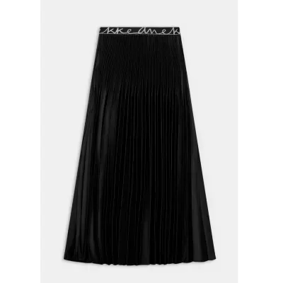 Saia midi plissada preta com cós elástico preto com padrão branco