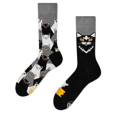 Par de meias com design de gatos e rato com queijo