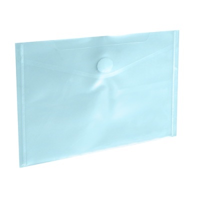 Pasta envelope plástico azul claro com botão branco