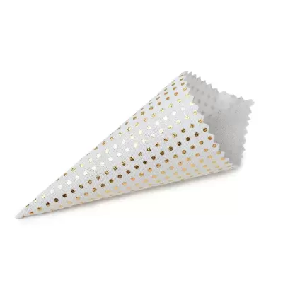 Concha em papel branco com pontos dourados em forma cónica para doces