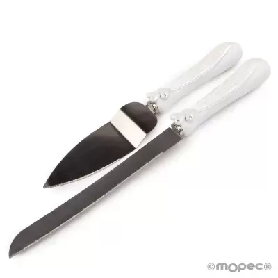 Conjunto de faca e espátula para bolo com cabos brancos e lâminas metálicas