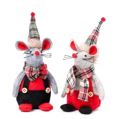 Bonecos decorativos de rato em tecido com roupa vermelha e chapéu xadrez