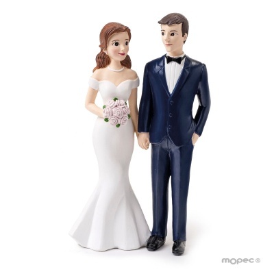 Figuras decorativas de noivos com vestido de noiva branco e fato azul escuro
