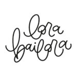 Logotipo manuscrito 'lora bailora' em tinta preta