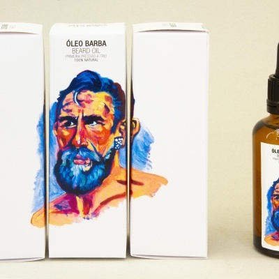 Óleo para barba com frasco de vidro e caixas brancas com ilustração colorida e texto