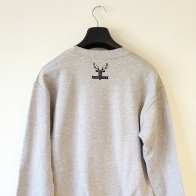 https://parallax.shopk.it/product/geometric-deer-sweater