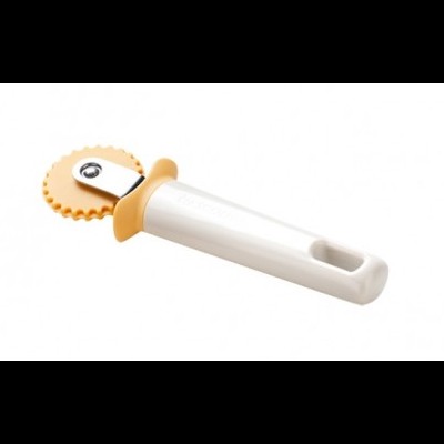 Cortador com cabo branco e roda serrilhada amarela