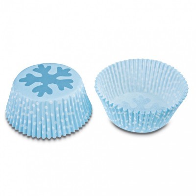 Forminhas de papel azuis com padrão de floco de neve e pontos brancos para cupcakes