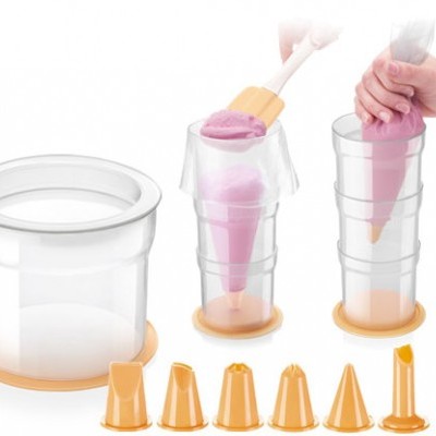 Conjunto moldes para gelados com cones rosa e acessórios de cores branca e laranja