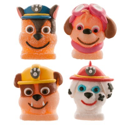 Quatro figuras coloridas de animais de praia feitas de açúcar com chapéus distintos