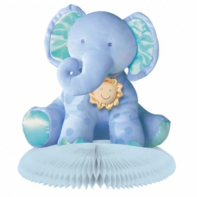 Pelúcia de elefante azul com medalha de sol e base de papel azul