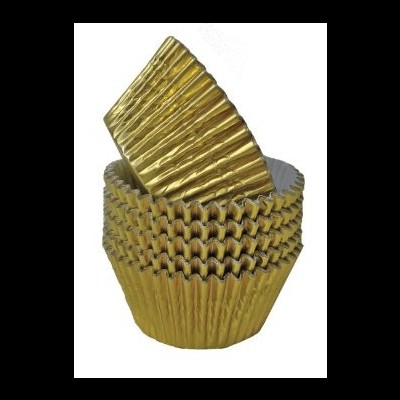 Forminhas para cupcakes em papel metalizado dourado empilhadas