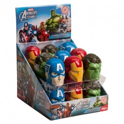Recipientes de doces em formato de cabeças de Capitão América, Homem de Ferro e Hulk em expositor da Marvel Avengers