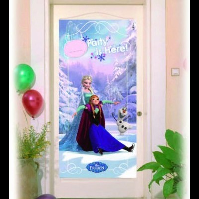 Banner decorativo Frozen com Elsa, Anna e Olaf em porta branca
