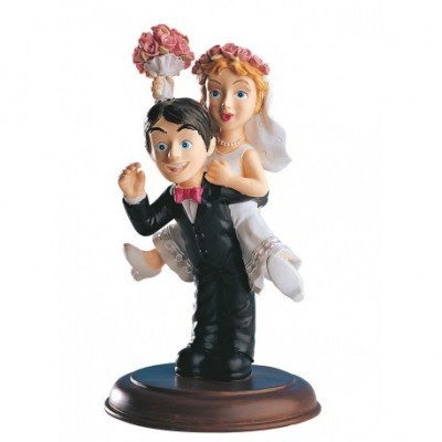 Estatueta de noivos de casamento em resina com base redonda castanha