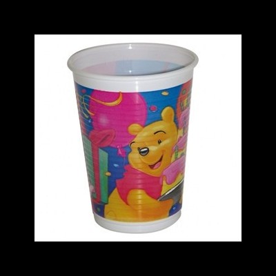 Copo de plástico decorado com Winnie the Pooh em festa