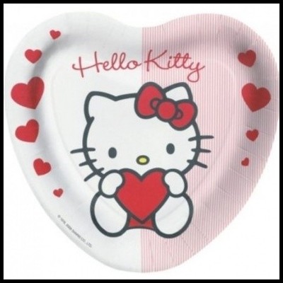 Prato de papel coração Hello Kitty com corações vermelhos