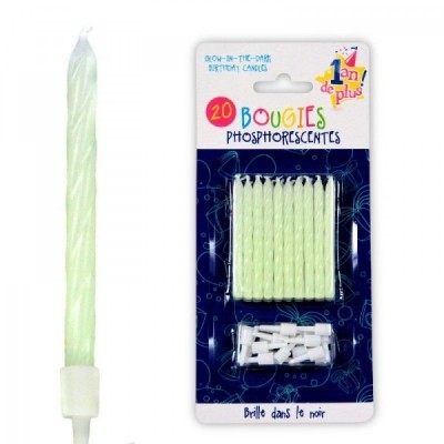 Velas fosforescentes verdes claras com suporte branco em embalagem azul para aniversário