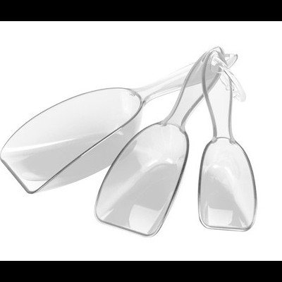 Três pás plásticas transparentes com argolas de pendurar