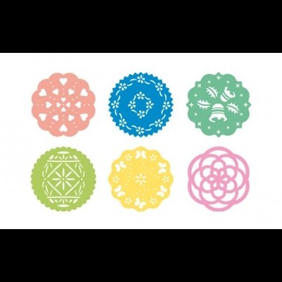 Seis marcadores de copo coloridos com padrões recortados