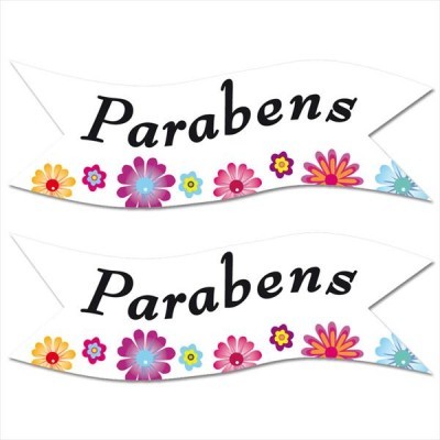 Faixas brancas com a palavra Parabens e flores coloridas